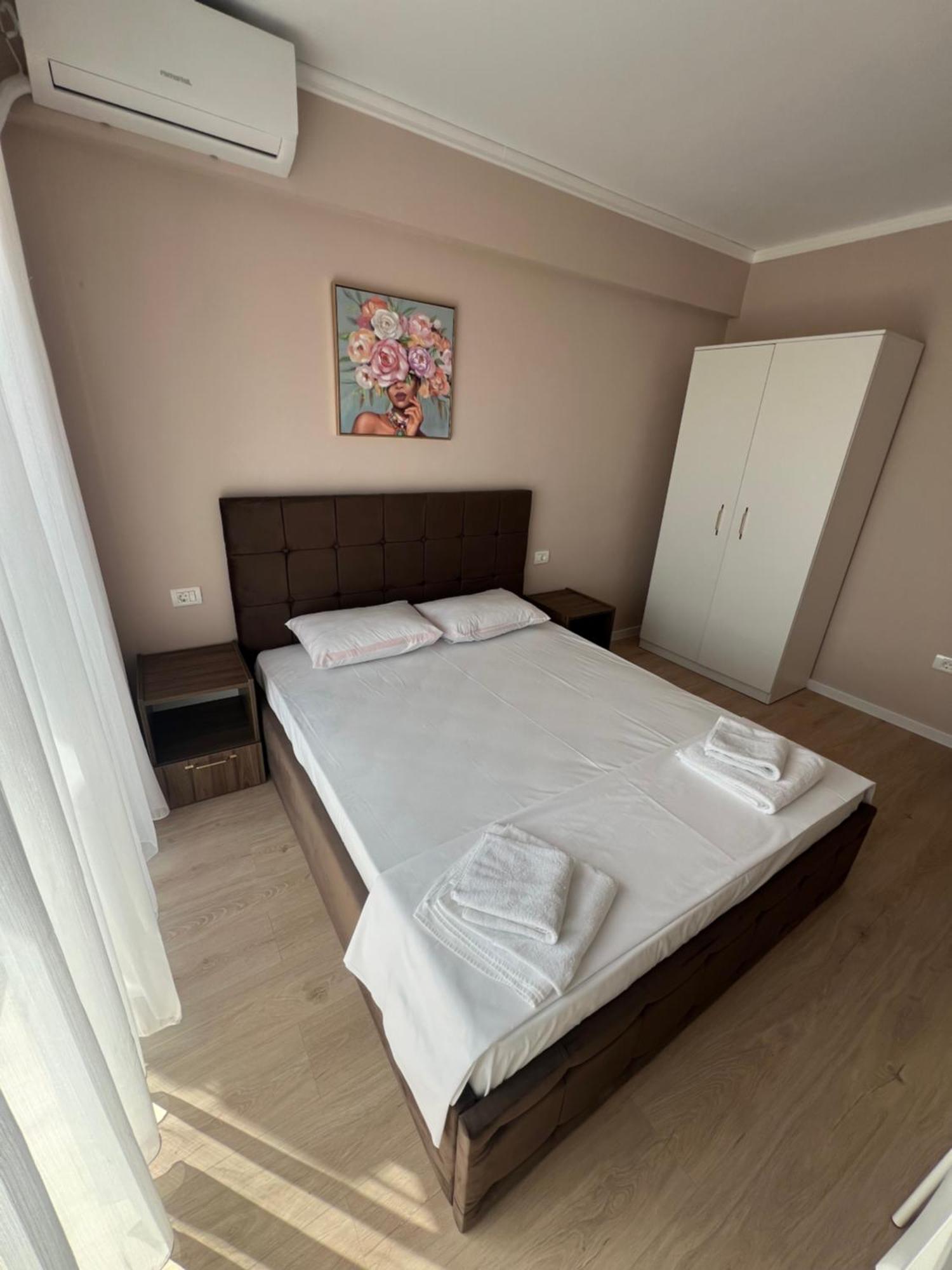 Pensiunea Riviera كوستِنيست المظهر الخارجي الصورة